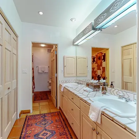 Quail Run #101 Apartment Santa Fe